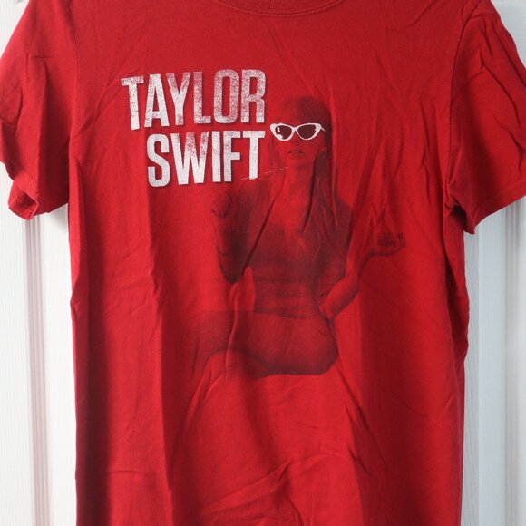Taylor Swift Tops - Taylor Swift Red Tour T-Shirt
